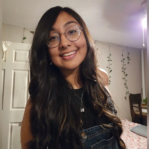 Meet your Posher, Jessuly - Picture 1 of 4